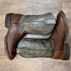 Justin Cowboy Boots - Brown/Dusty Emerald Embroidered - Women’s Size 9.5